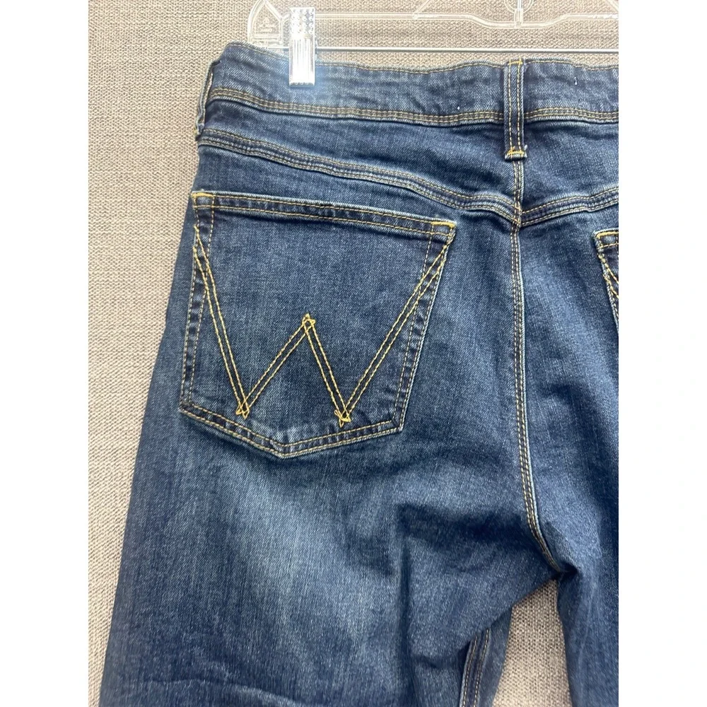Wrangler Jeans Men 32x30 Blue Denim Medium Wash Regular Fit Stretch Straight Leg